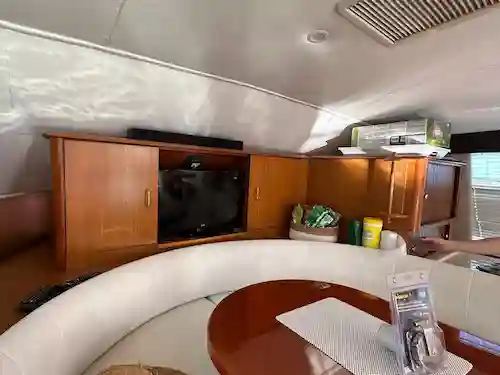 Ocean 45ft Yacht Flamingo fishing Charters