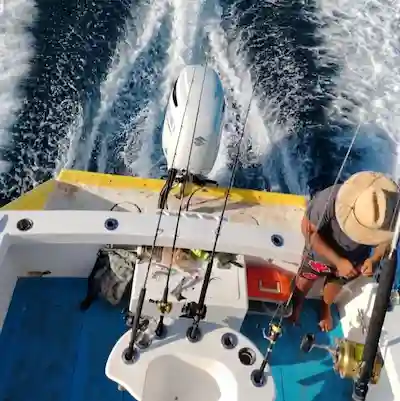 Papagayo Fishing Sea Snake Boat